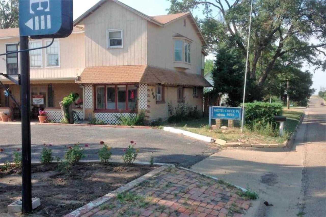 Oyo Hotel Colby, Ks ภายนอก รูปภาพ