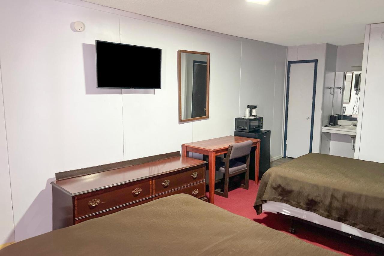 Oyo Hotel Colby, Ks ภายนอก รูปภาพ