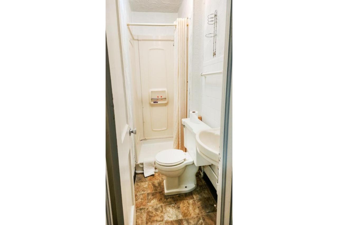Oyo Hotel Colby, Ks ภายนอก รูปภาพ